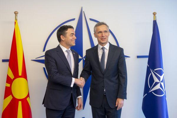 Протокол о принятии переименованной Македонии в НАТО подписан