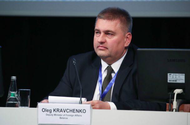 Заместитель министра иностранных дел Беларуси Олег Кравченко на встрече в Братиславе