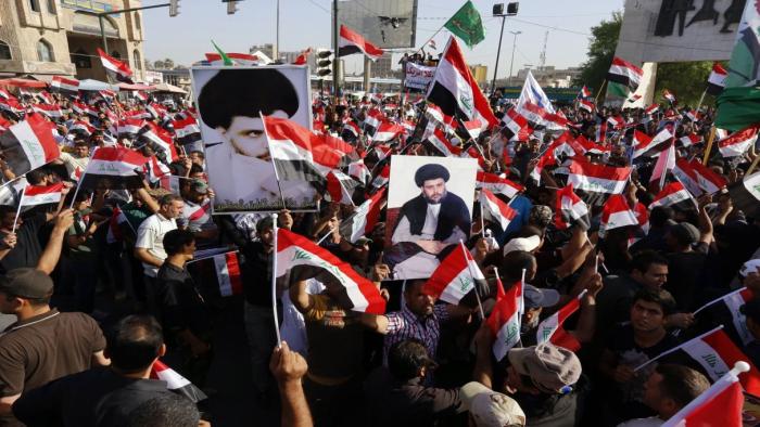 Муктада ас-Садр и его сторонники пользуются в Ираке значительной поддержкой среди шиитского большинства этой ближневосточной страны.
