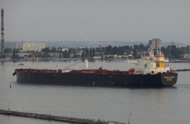 6 июля в порту Одессы выгрузили первые 75 тысяч тонн американской нефти