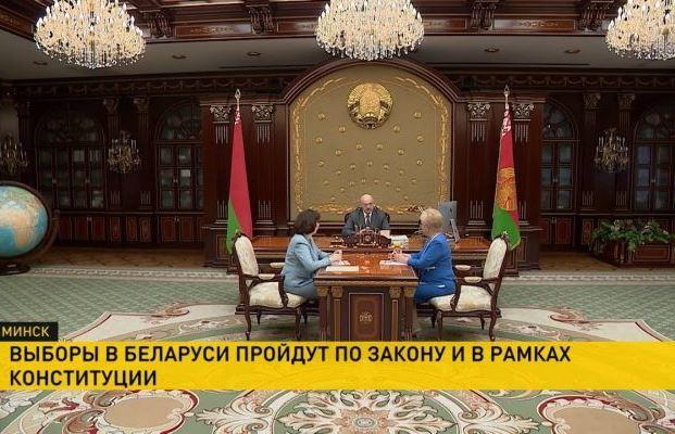 Александр Лукашенко 30 июля провёл рабочую встречу с главой Центральной избирательной комиссии Лидией Ермошиной.