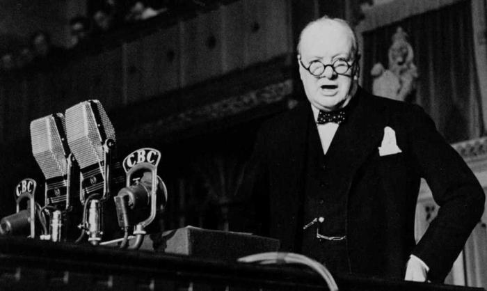 Уинстон Черчилль: «Было бы величайшей глупостью отвергнуть сотрудничество с Советской Россией» 