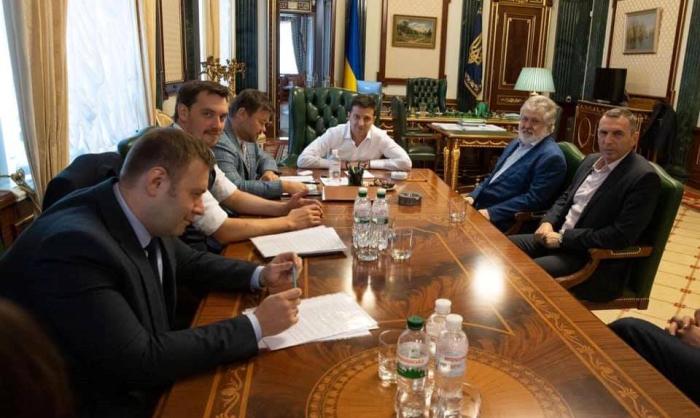 Коломойский и его люди хорошо представлены в ближайшем окружении президента Украины Владимира Зеленского