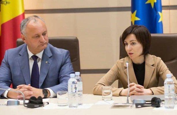 Правящая коалиция Молдовы —Горь Додон и Майя Санду