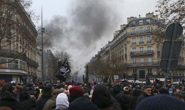 Массовая забастовка во Франции