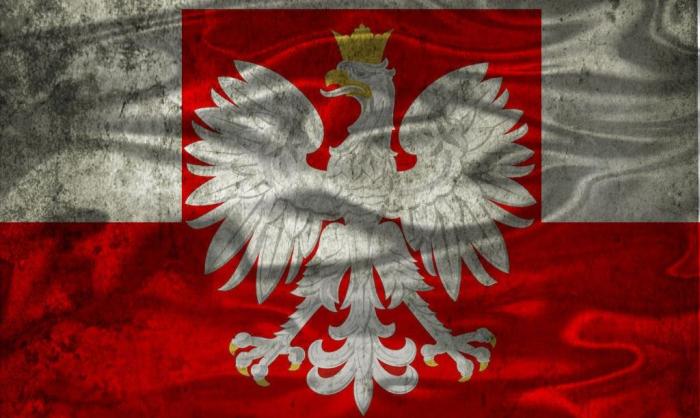 Польский герб и польским орёл смотрит на восток