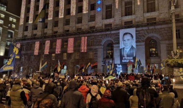 Марш в честь Бандеры в Киеве 1 января 2020 года