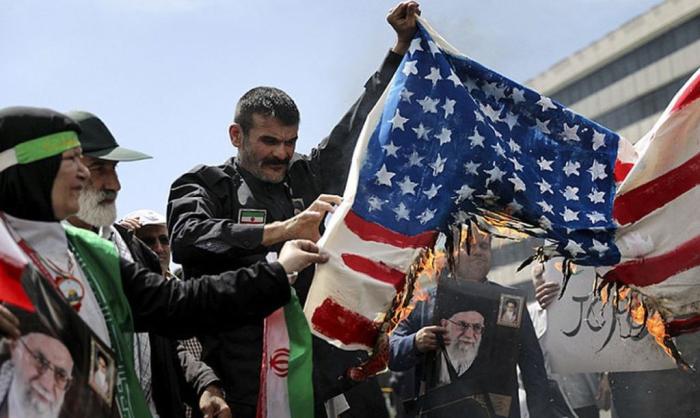 Антиамериканские настроения в Иране ширятся и растут