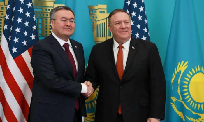 Министр иностранных дел Казахстана Мухтар Тлеуберди и госсекретарь США Майк Помпео