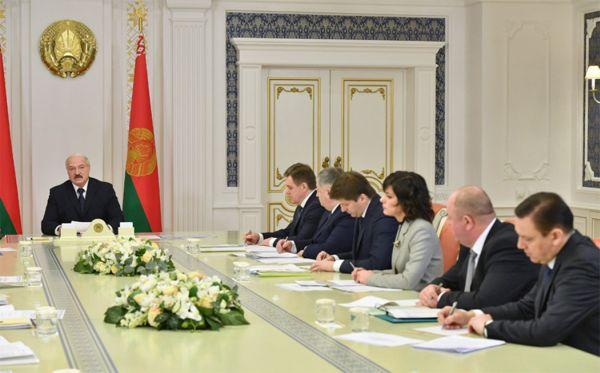 Президент Беларуси Александр Лукашенко на совещании с руководителями государственных СМИ 11 февраля