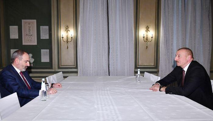 Никол Пашинян и Ильхам Алиев на переговорах в Мюнхене