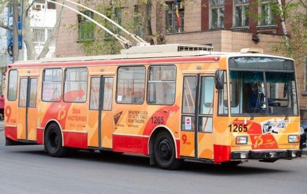 Оппозиция Молдовы требует запретить «Троллейбус Победы» в Кишинёве