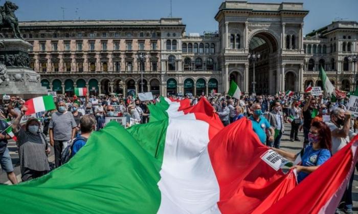 Демонстрация протеста в Милане