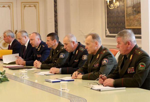 Представители силовых структур на совещании у президента Беларуси