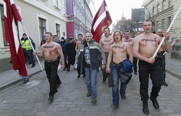 Шествие неонацистов в Латвии