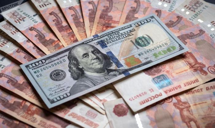 По разным оценкам, в России на сегодняшний день находится американских банкнот на сумму от 40 до 80 млрд. долларов.