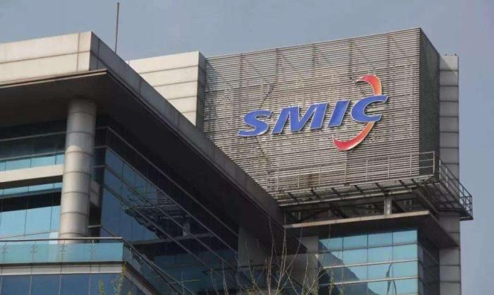 Китайская компания по производству полупроводниковых микросхем SMIC (Semiconductor Manufacturing International Corporation) также оказалась под американскими санкциями.