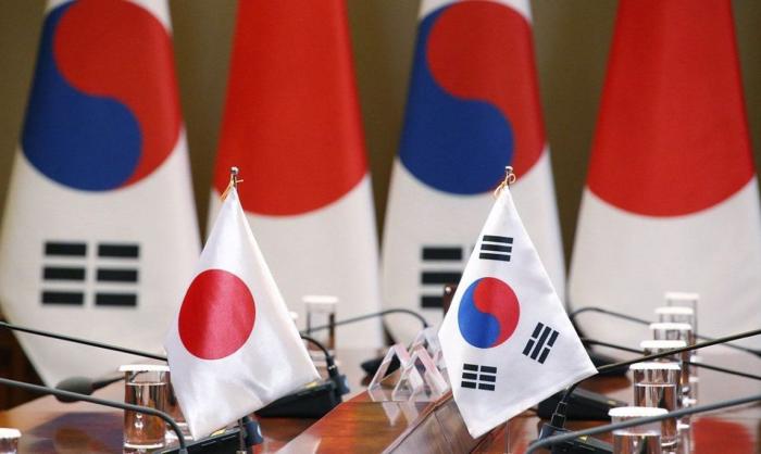 Дипломатические отношения Японии и Южной Кореи отягощены множеством проблем и тяжелых воспоминаний