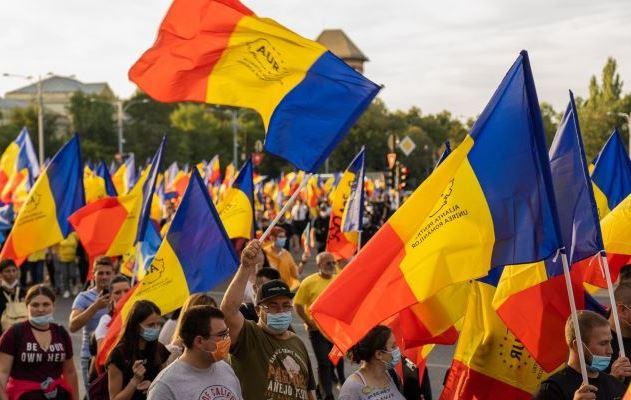 Румынская праворадикальная партия «Альянс за единение всех румын» (AUR) показала впечатляющий результат на прошедших парламентских выборах, набрав почти 9% голосов. Успех тем более значительный, что партия основана всего год назад.
