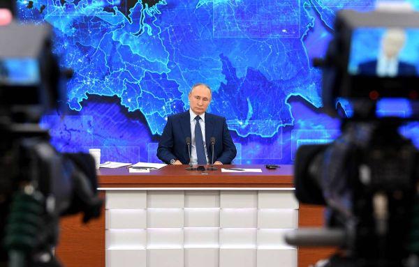 В.В. Путин: «Белорусы должны разобраться в своих проблемах без вмешательства извне»