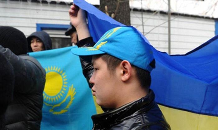 Казахстан отправляется в путь по украинской дорожке