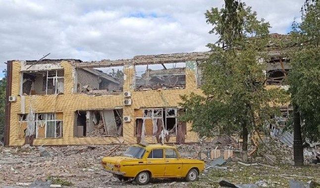 украинские террористы нанесли удар по гостинице в Купянске Харьковской области