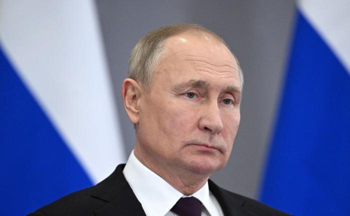 Владимир Путин объявил о введении военного положения на новых территориях России