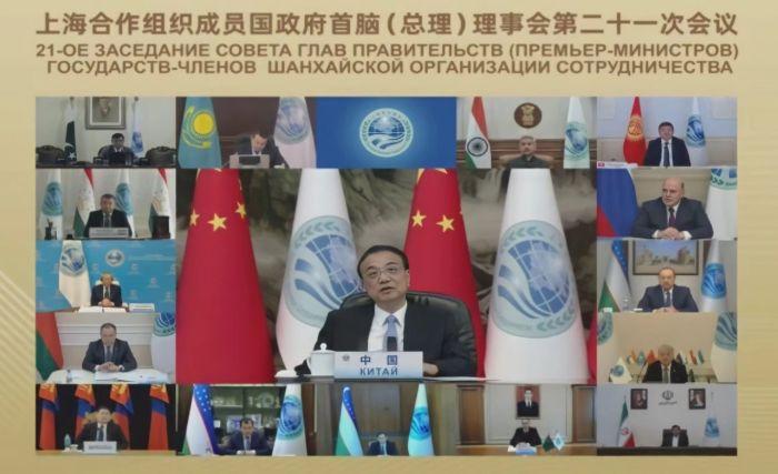 1 ноября 2022 года в Пекине в режиме видеоконференции под председательством премьера Госсовета КНР Ли Кэцяна состоялось XXI-е заседание Совета глав правительств государств – членов Шанхайской Организации Сотрудничества (ШОС).