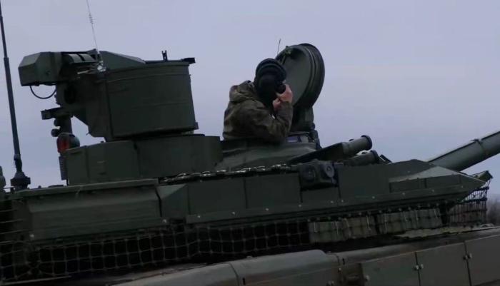 Новейшие боевые танки Т-90М "Прорыв" на службе ЧВК "Вагнер" под Бахмутом (Артёмовском),