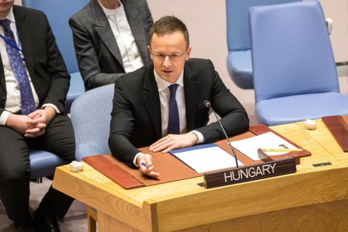 Венгрия отвергает попытки втянуть её в военное противостояние с Россией