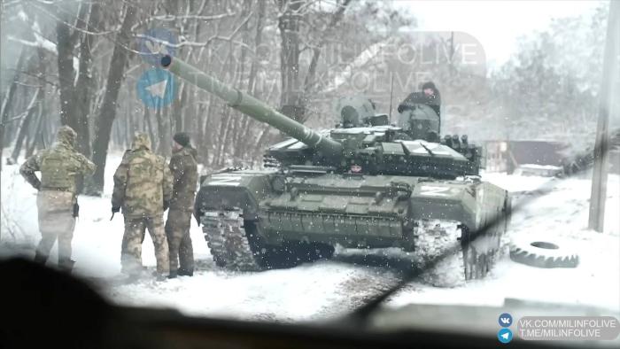 Модернизированные танки Т-72Б3М обр. 2022 г. в зоне проведения СВО. Фото: Военный Осведомитель