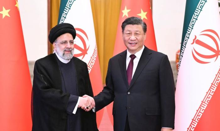 Тегеран готов привязывать свою внешнюю политику к китайско-российскому центру