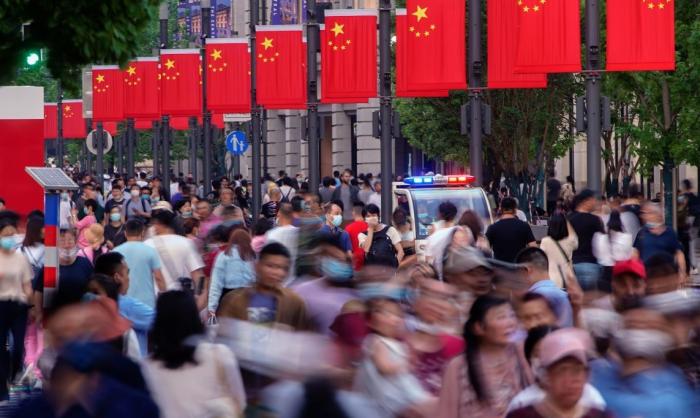 Налицо значительное замедление темпов роста численности населения в Китае вплоть до его остановки и некоторого сокращения в течение 14-го пятилетнего периода (2021-2025 гг.). 