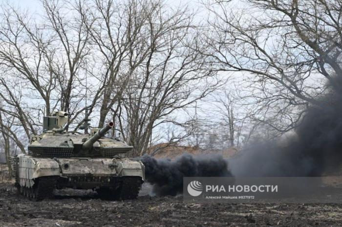 Российские новейшие танки Т-90М в Запорожской области