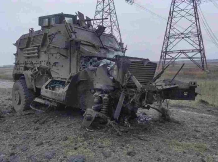 Уничтоженный бронеавтомобиль International MaxxPro ВСУ