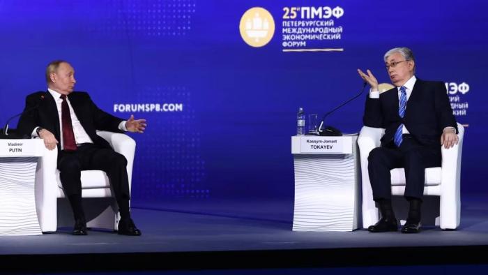 Прилетит ли Токаев на экономический форум в Питере
