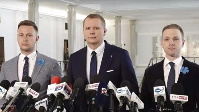 В Польше заявляют, что посол Украины утратил доверие и уважение