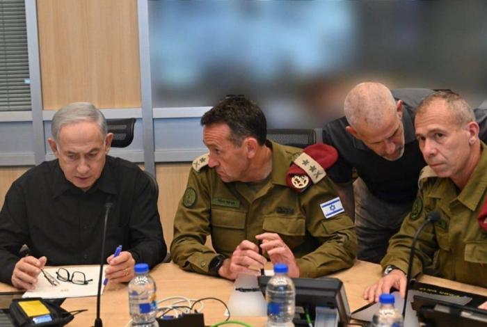 Военно-политическое руководство Израиля в главе с Биби Нетаньяху провалилось, либо сознательно допустило прорыв боевиков ХАМАС из Газы