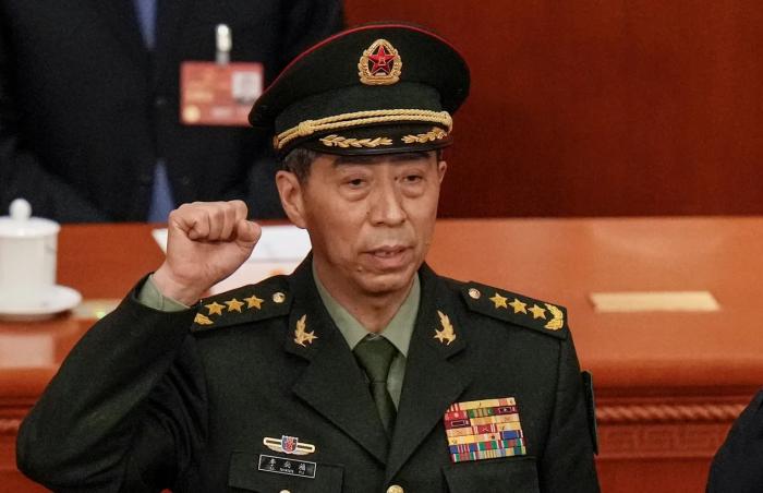 В Пекине официально подтверждено смещение министра обороны КНР Ли Шанфу.