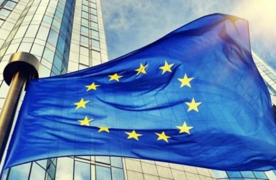 Бывший премьер Румынии: ЕС обманывает народы Молдавии и Украины