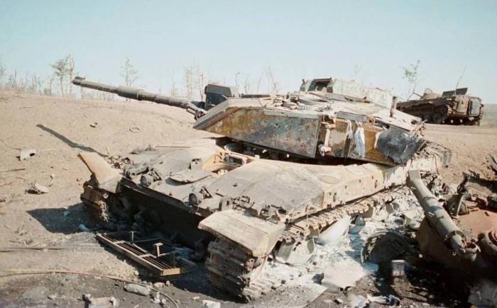 Уничтоженный британский танк Challenger 2 ВСУ в Запорожской области