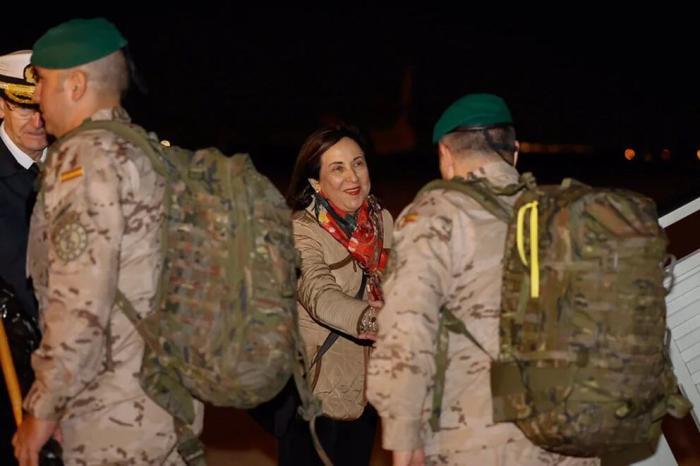 Испанские солдаты уходят из Мали