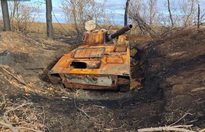 уничтоженная САУ «Гвоздика» ВСУ на Шахтёрском направлении, источник – Телеграм-канал Воин DV