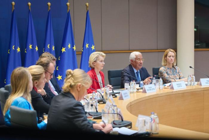Очередной саммит ЕС 20 марта снова не смог принять единогласное решение по Украине.