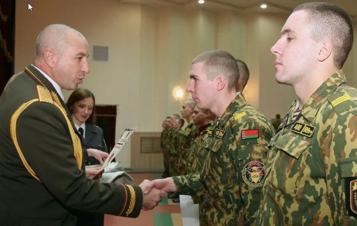 Бывший министр МВД Белоруссии Юрий Караев назначен губернатором Гродненской области. 