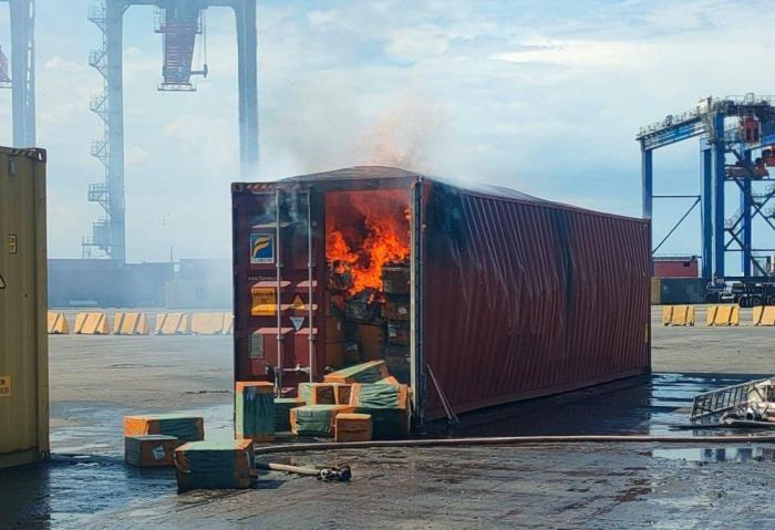 Два ракетных удара нанесены по порту Одессы. Местные власти сообщают о повреждении портовой инфраструктуры, источник Телеграм-канал Операция Z: Военкоры Русской Весны