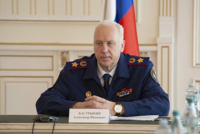 Согласно докладу председателя Следственного комитета Александра Бастрыкина, за период с 2014 года возбуждено более 7,5 тысячи уголовных дел по преступлениям киевского режима.
