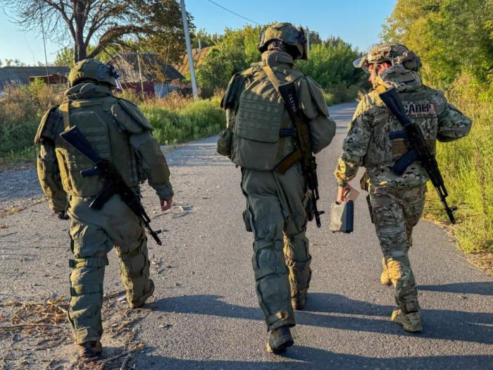работа сапёров по разминированию в Курской области, источник Телеграм-канал Уголок Ситха