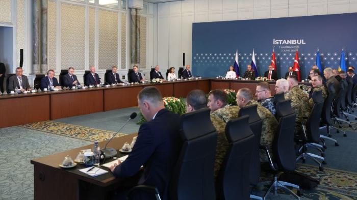 Переговоры между Россией и Украиной приостановлены