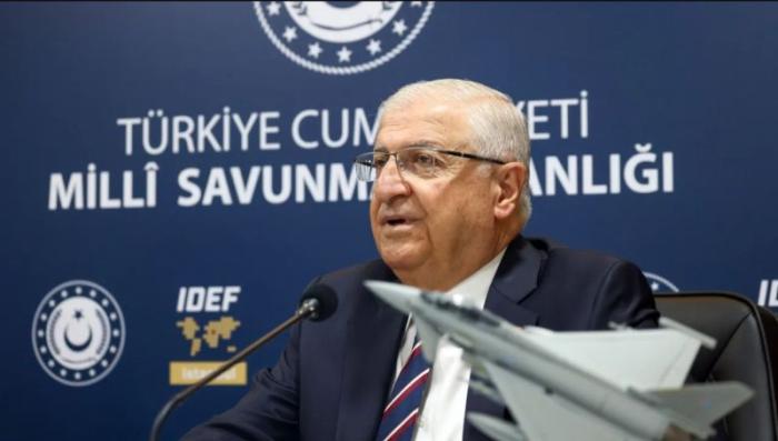 Министр обороны Турции Яшар Гюлер